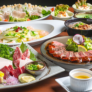 飲み放題付きコースや、ついついお酒が進む一品料理が勢揃い