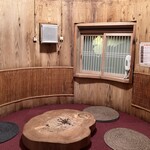 たるの店 山麓苑 - 個室の樽の部屋
