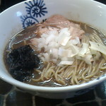 （限定）特濃烏賊煮干そば　850円