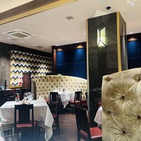 Empire Steak House Roppongi - お洒落なソファー席