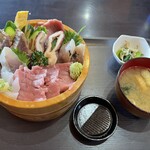 宅配弁当・食堂 たばご屋 - 海鮮丼