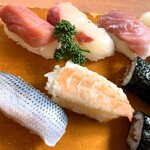 橘寿司支店 - ランチ：握り寿司