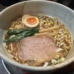 麺屋 番 - らーめん（太）