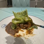 BOTTONE - 　ほうれん草入り王妃ティアラの
      　ボロネーゼソース