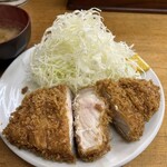とんかつ いちよし - ロースかつ定食です。（2025年1月）