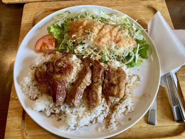 Cafe London Kan photo