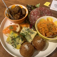 パージナ イタリアン ファイアワークス プラス カフェ ～薪焼きイタリアンとワイン～ - 