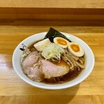 麺屋 しん蔵 - 田舎の醤油そば 850円(細麺)  味付玉子 100円