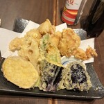 せいじ - とり天ぷら　野菜も多い