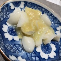 ON the TABLE CHINESE - 