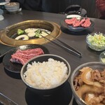 肉工房 初栄 - 