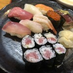 すし旬 - にぎり8貫と鉄火巻