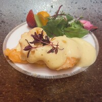 赤坂 桃の木 - 海老、サラダ野菜、フルーツのマヨソース和え