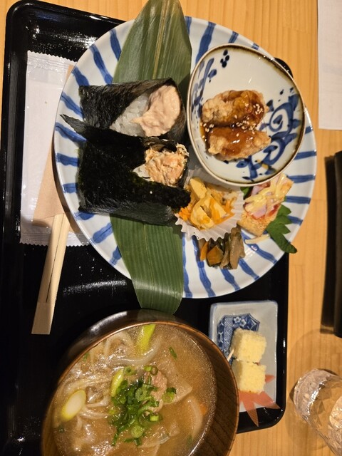 おにぎりとひとsakura 泉中央｜リーズナブルなおにぎり専門店