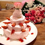 世界にひとつだけの焼きカレー プリンセスピピ門司港 - 11/28の結婚式２次会で４階建てのケーキをプレゼントしました♪