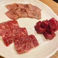 炭火焼肉ホルモン うしごろ 中目黒店 - 