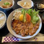 電気食堂 - 豚みそ焼き定食 1250円