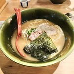 焼きあご塩らー麺 たかはし 新宿本店 - 
