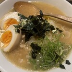 地鶏炭火焼　鳥八 - 