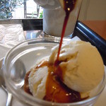 エスプレッソ ファクトリー - 2014年5月　冷たいアイスとエスプレッソのコラボはこの時期格別です