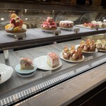 ラ・メゾン センター北店 - ショーケース