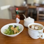 ターボー 80 - ランチセットのサラダ＆スープ