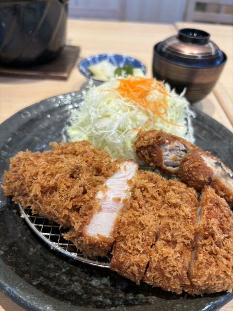 とんかつ　さくら>