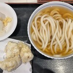 手打うどん 長谷沼 - かけうどん(温・小)、とり天、揚げ餅