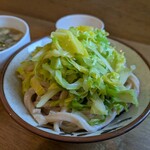 いこい - “キャベツ増し¥50-”にしました　うどんがキャベツで見えないくらい