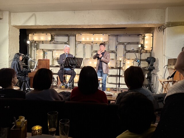 Grapefruit Moon photo 4