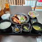 はまさき村 - 村の定食（ブリヒラ変更）