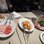 Nine Doors Restaurant&Grill - 