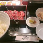 だし家焼肉ゑびす本廛 - ハラミ定食200g