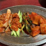 味楽苑 - キムチ盛り合わせ900円