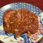 味楽苑 - ささま肉ホルモン 豚カシラ みそ ハーフ385円