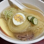 味楽苑 - 冷麵935円