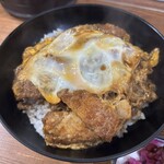 やぐら - かつ丼は濃い味汁だくです