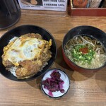 やぐら - かつ丼定食900円