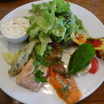 フォセッタ - ランチの前菜6種盛り＋サラダは味もボリュームも大満足！