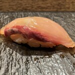 SUSHI TOKYO TEN、 - カンパチ（鹿児島）