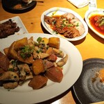 炭火串焼き 大連伝統料理 胡同里 - 