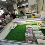 まるひろ 鮮魚店 - 