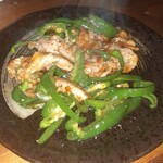 イエノミ ナニワ 301 - 豚肉とピーマンの炒め物