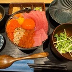 マグロとご飯 黒田飯 - 