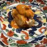 徳ㇵ本也 - 伊勢海老炭火焼きに雲丹と黄身ソース