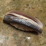 神田錦町 鮨たか晴 - 小鰭