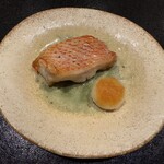 神田錦町 鮨たか晴 - キンキ（北海道）