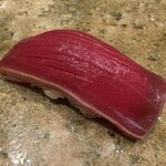 神田錦町 鮨たか晴 - 漬け（戸井）