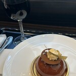 トシ・ヨロイヅカ 東京 - 