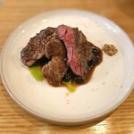 varm COFFEE & BAKERY - 本日のメインは｢黒毛和牛のステーキ｣黒豆のソースが秀逸でした✨